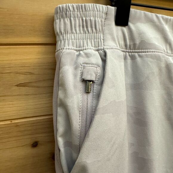 Athleta Size 16 Lavender Brooklyn Lined Camouflage Drawstring Waistband Jogger - Picture 9 of 14